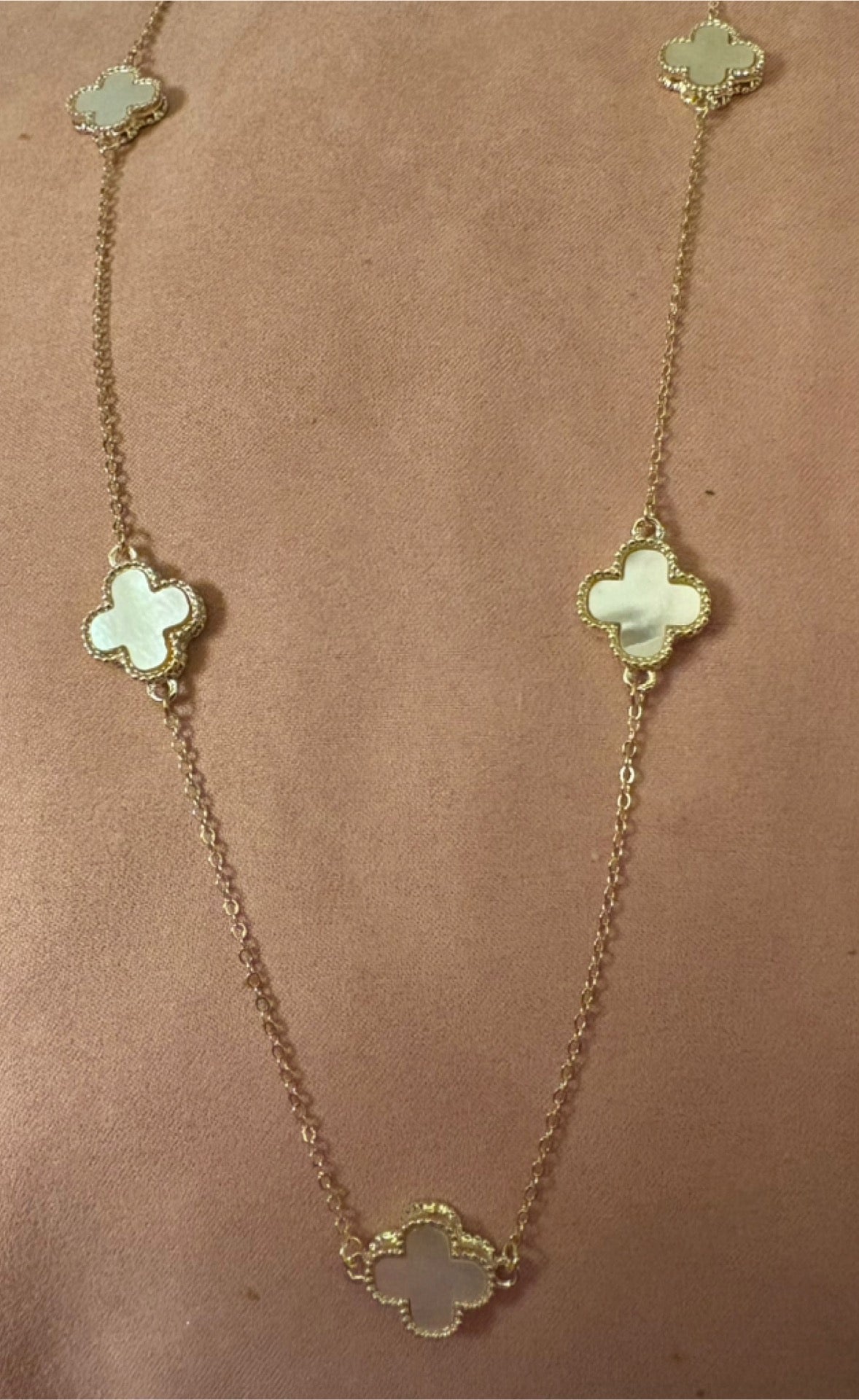 Necklace - Clover Mother of Pearl, gold tone