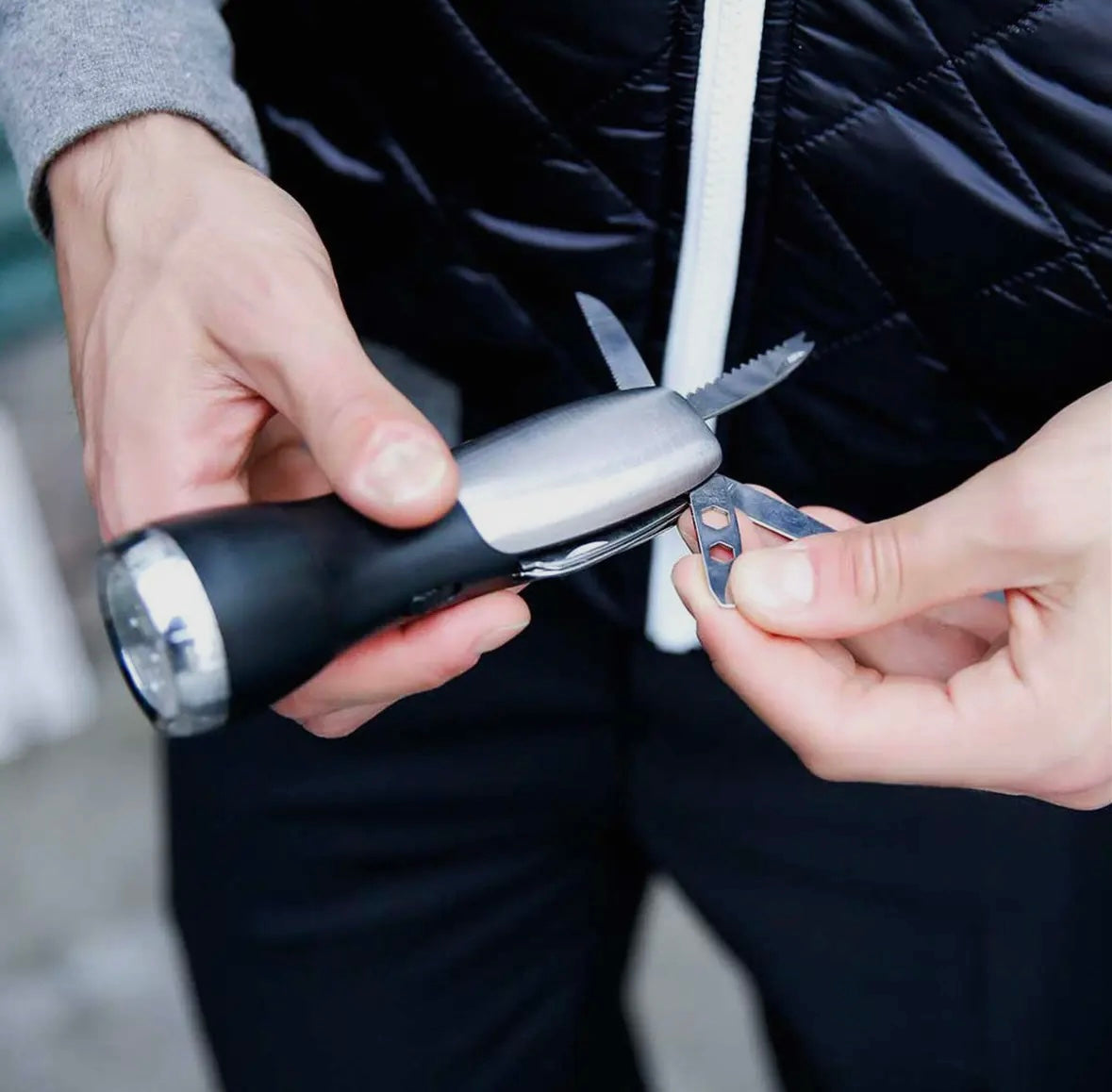 Mad Man 10 Function Flashlight Survival Tool