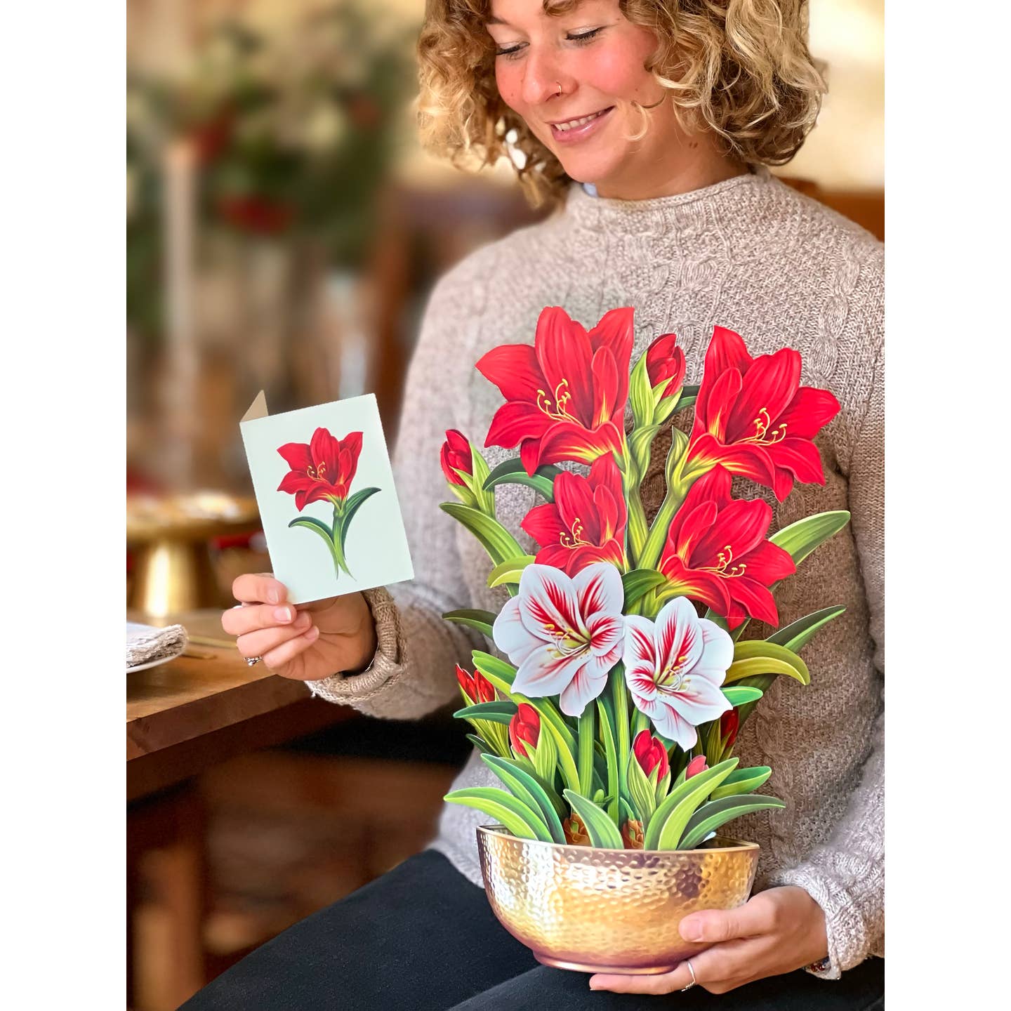 Scarlet Amaryllis - Pop-up Bouquet Card