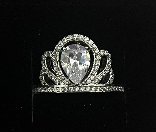 Gorgeous Ring - Tiara Crown Design - silver tone