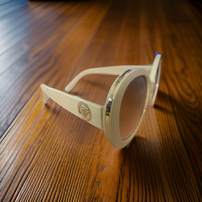 Oversize Class Glam Sunglasses. Available in 4 colors. Gold Edge Rim with Lion Head Emblem