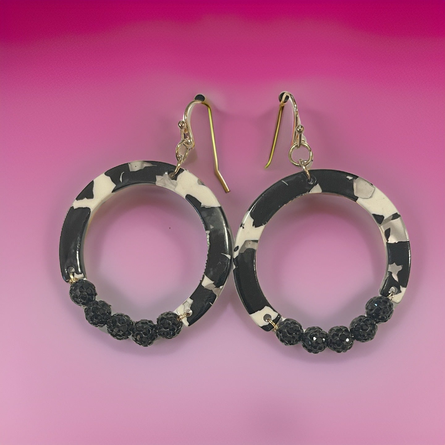 Marble resin open circle drop earrings with rhinestone studded beaded. Available in 4 colors