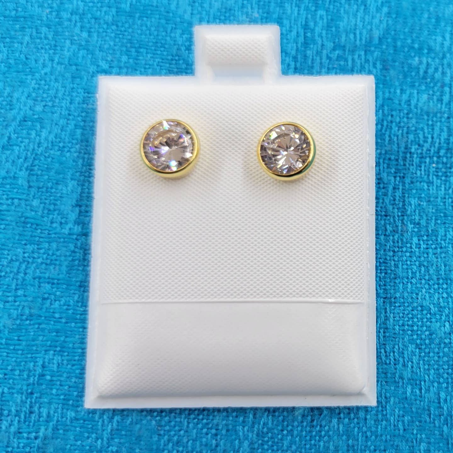 Earrings - bezel studs, gold tone