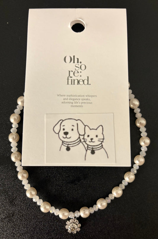 Pearl Necklace / Collar with rhinestone pendant surrounded by smaller rhinestones for Pet Dog or Cat