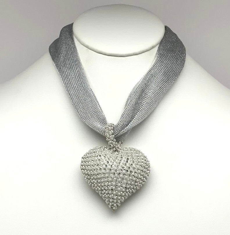 Mesh Necklace Bold Heart with Pearl & Rhinestone Silver