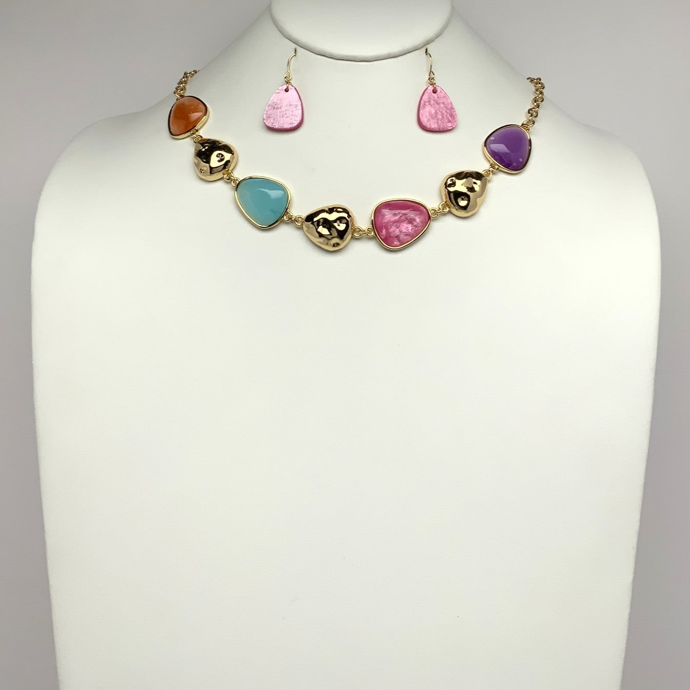 Lucite & Hammered Gold Necklace &Earring Set