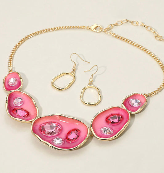 Abstract Gemstone Embellished Enamel Oval Plate Link Statement Necklace - Fuchsia, Gold