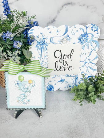 Decor - RTC Mini Art Scallop "God is Love"