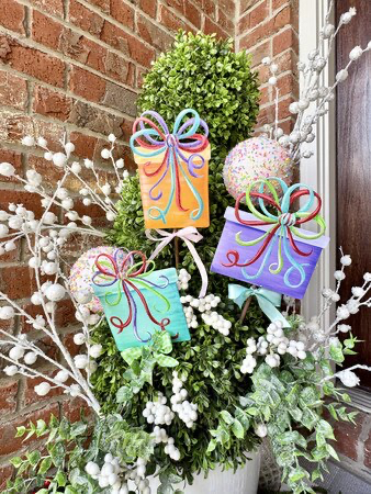 Decor RTC - Mini Merry & Bright Curly Ribbon Packages - available in three colors