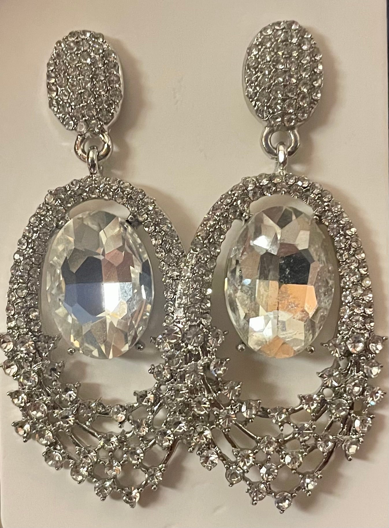 Rhinestone Oval Dangle Earrings